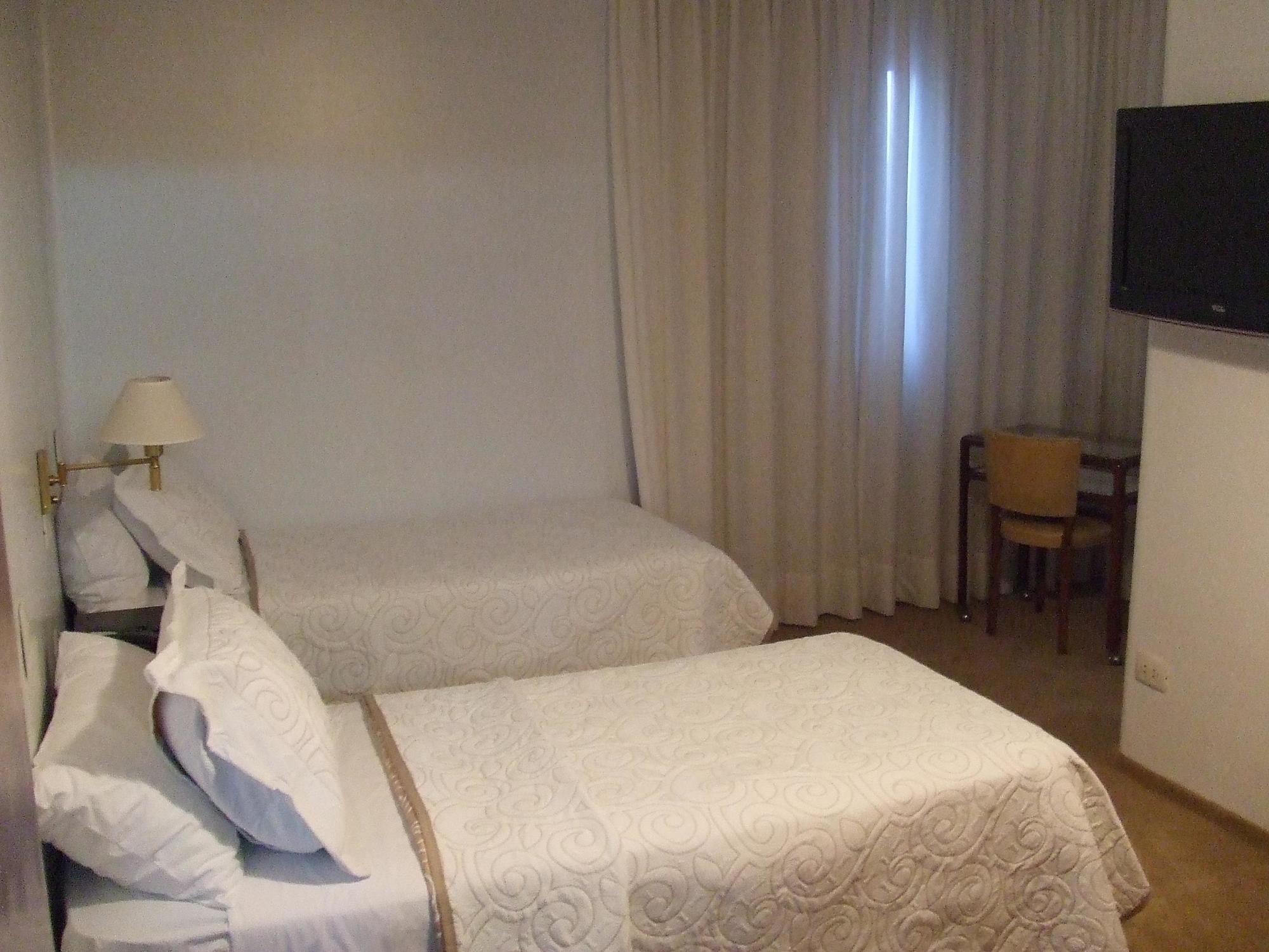 Gran Hotel Dora Córdoba Kültér fotó